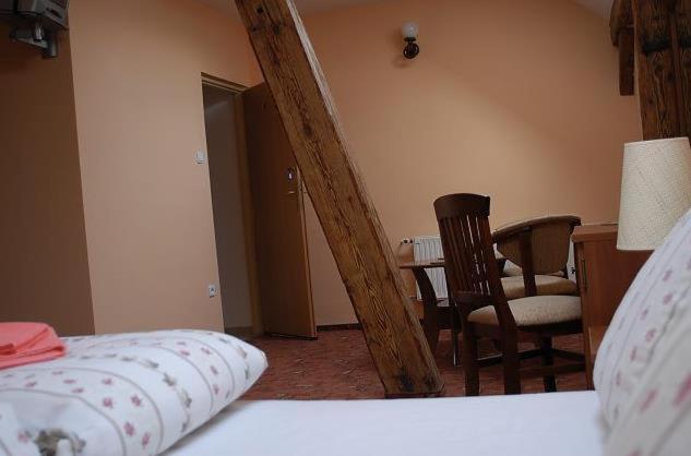 Hotel Grant Leszno  Extérieur photo